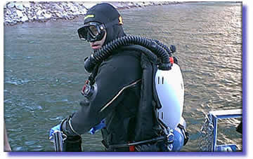 Diving with rebreathers means more bottom time, little or no bubbles and less bulk.